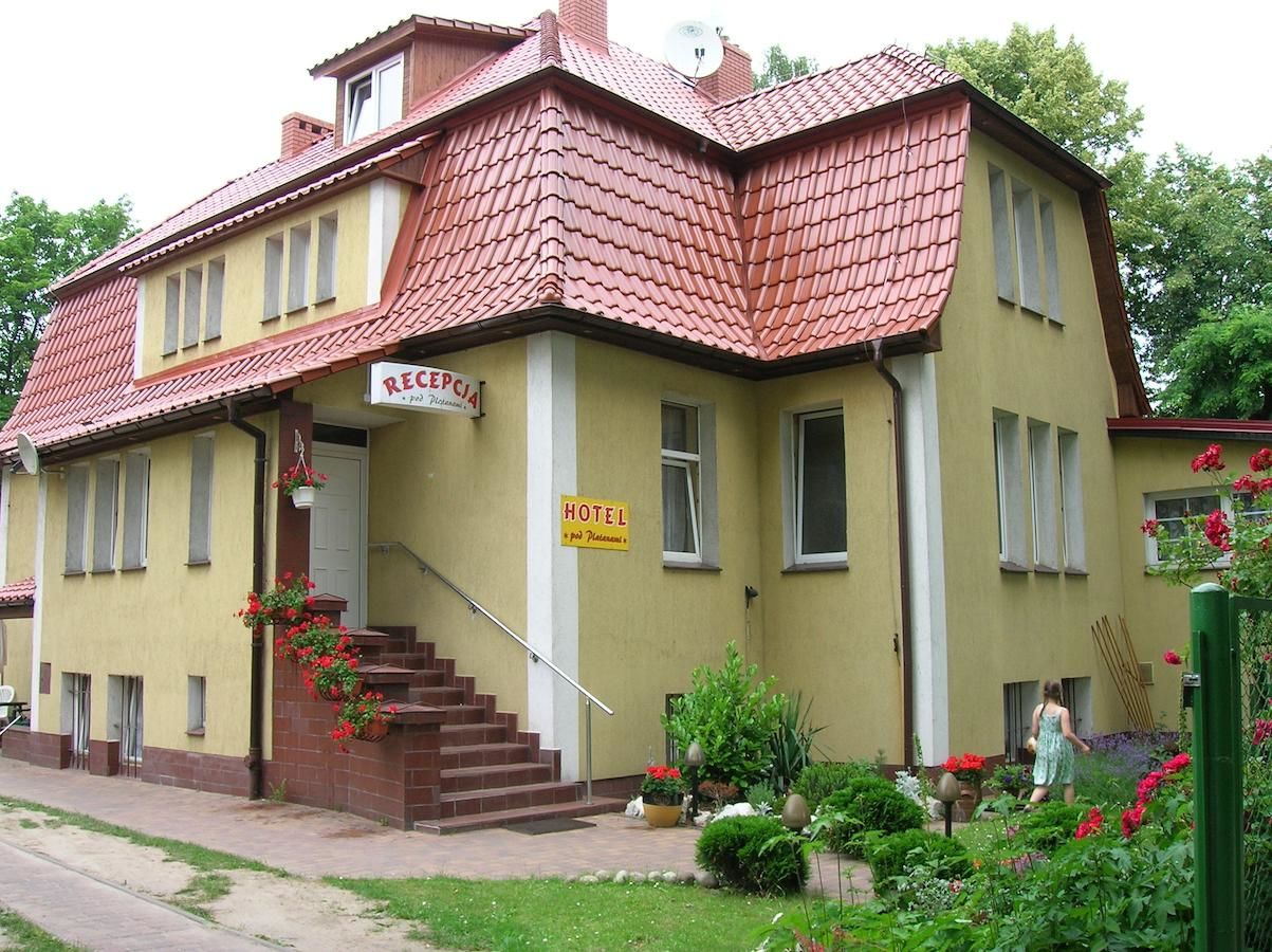 Отель Hotel Pod Platanami Тшебница-19